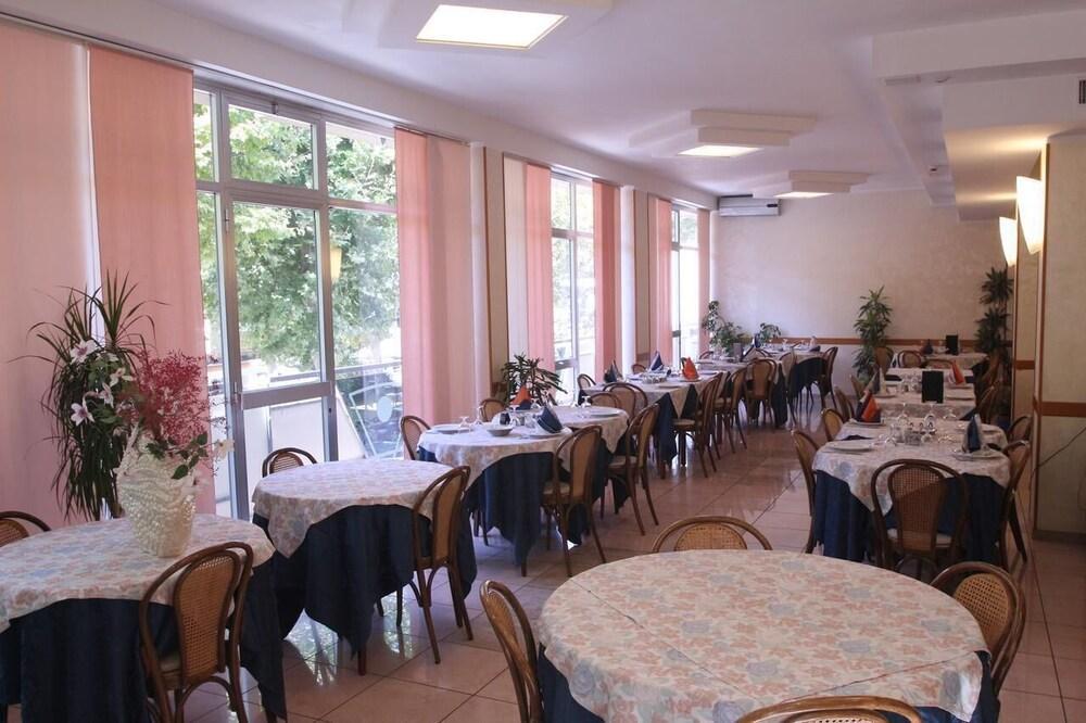 Hotel Colorado Rimini Zewnętrze zdjęcie